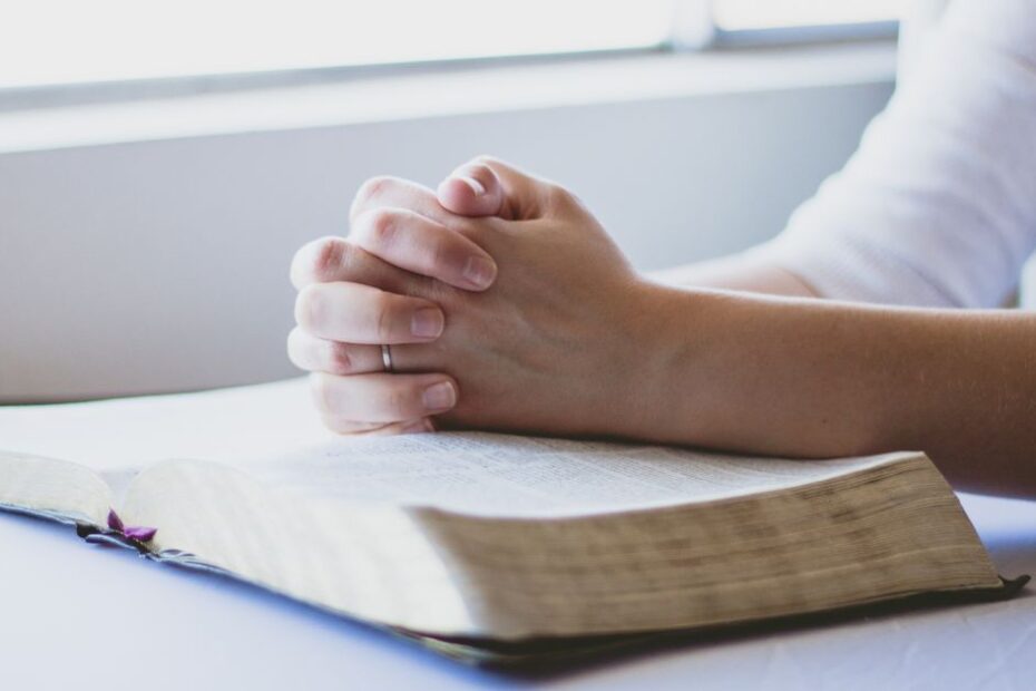 Oração do dia para fortalecer a fé e trazer paz